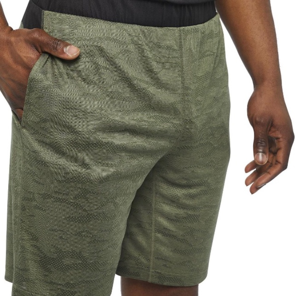 Men’s Athletic Works Camo Knit Shorts - NEW